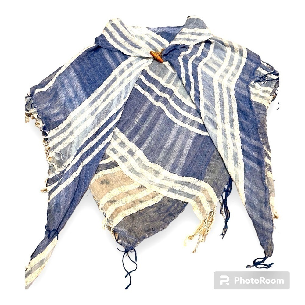 Cracker Barrel Blue White Plaid Shawl Scarf One Size